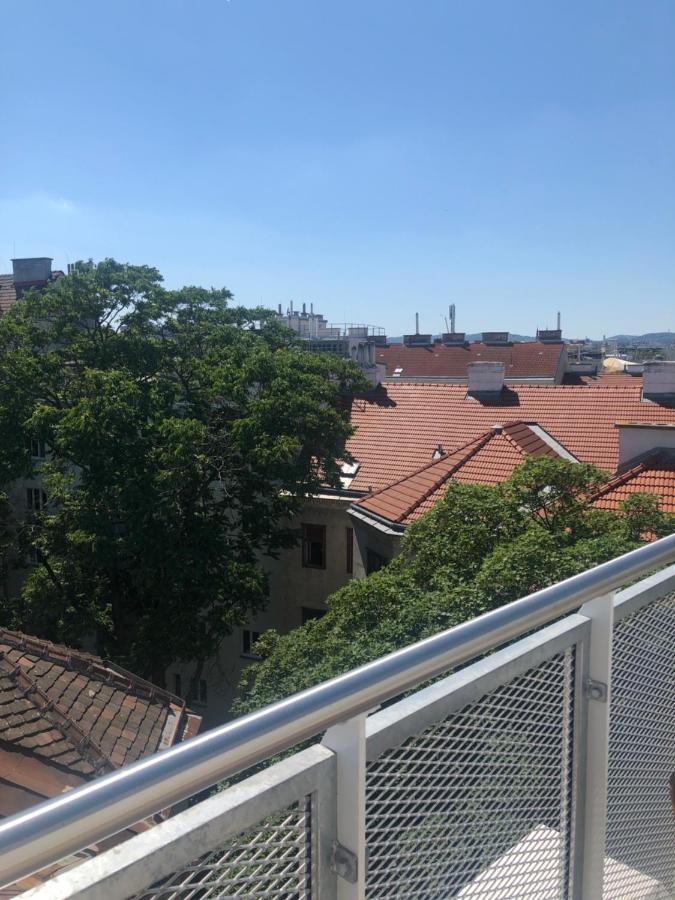 Augartenblick Penthauscombo 15/16 - Blick Zum Riesenrad Apartment Viena Exterior foto