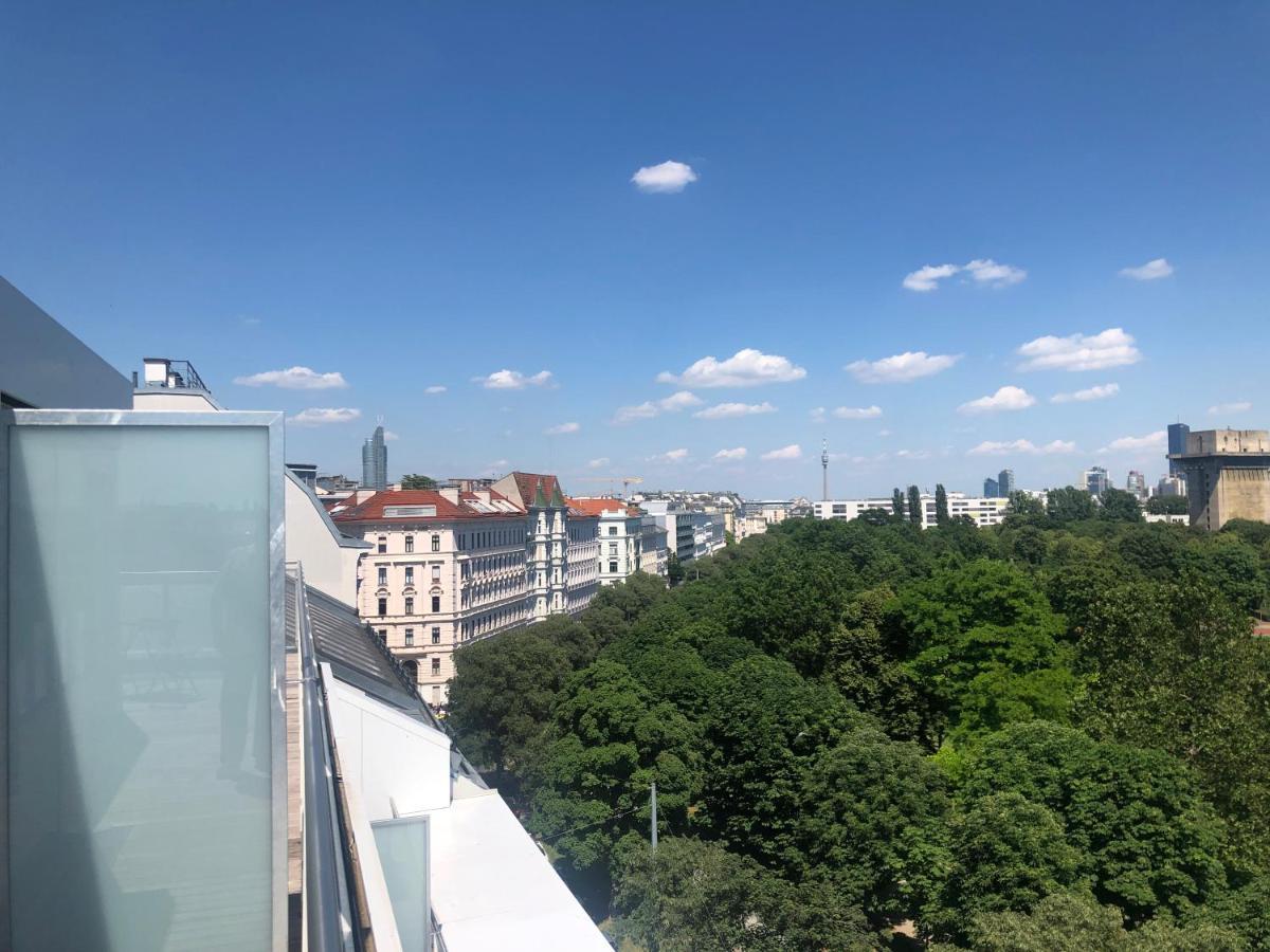 Augartenblick Penthauscombo 15/16 - Blick Zum Riesenrad Apartment Viena Exterior foto