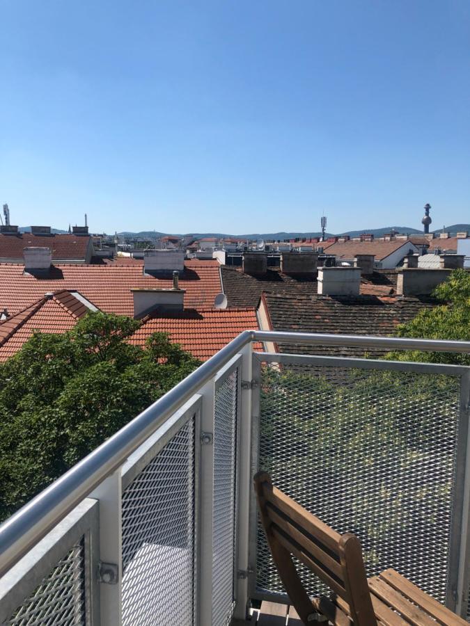 Augartenblick Penthauscombo 15/16 - Blick Zum Riesenrad Apartment Viena Exterior foto