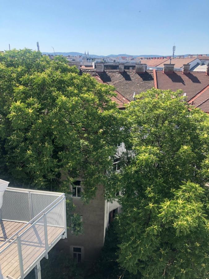 Augartenblick Penthauscombo 15/16 - Blick Zum Riesenrad Apartment Viena Exterior foto