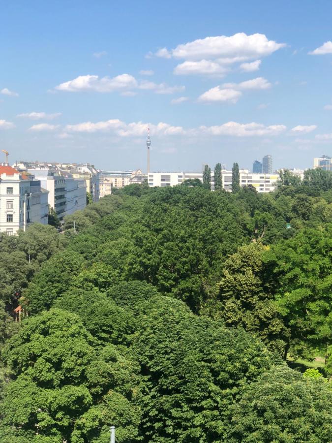 Augartenblick Penthauscombo 15/16 - Blick Zum Riesenrad Apartment Viena Exterior foto